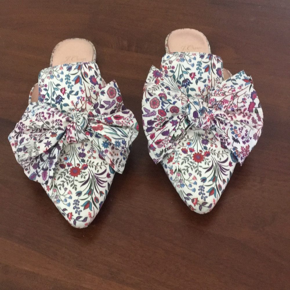 Jcrew liberty print slides.